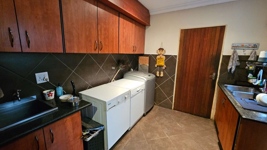2 Bedroom Property for Sale in Kosmos North West